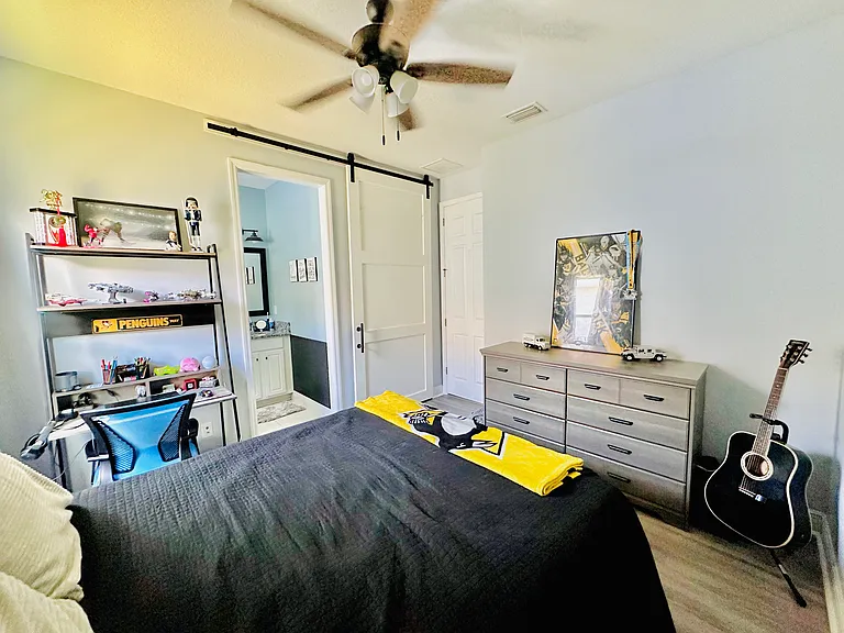 5847 Silver Sun Dr — Photo 17