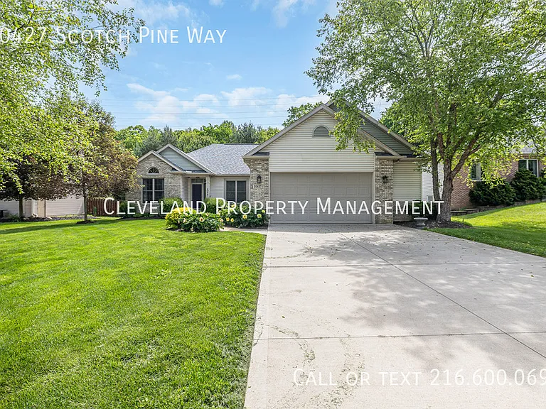 20427 Scotch Pine Way — Photo 1