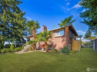 1212 S 230th St, Des Moines, WA