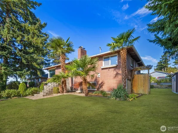 1212 S 230th Street, Des Moines, WA 98198