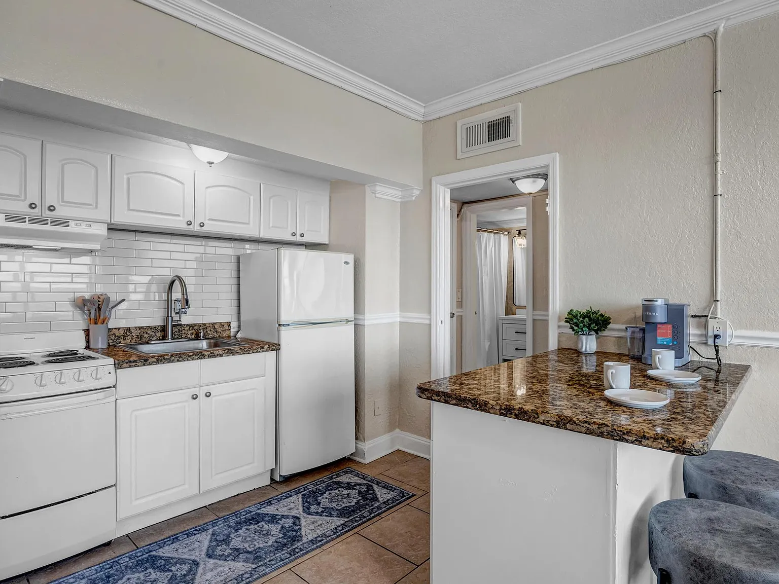1 bed, 456 sqft, $1,250 — Photo 3