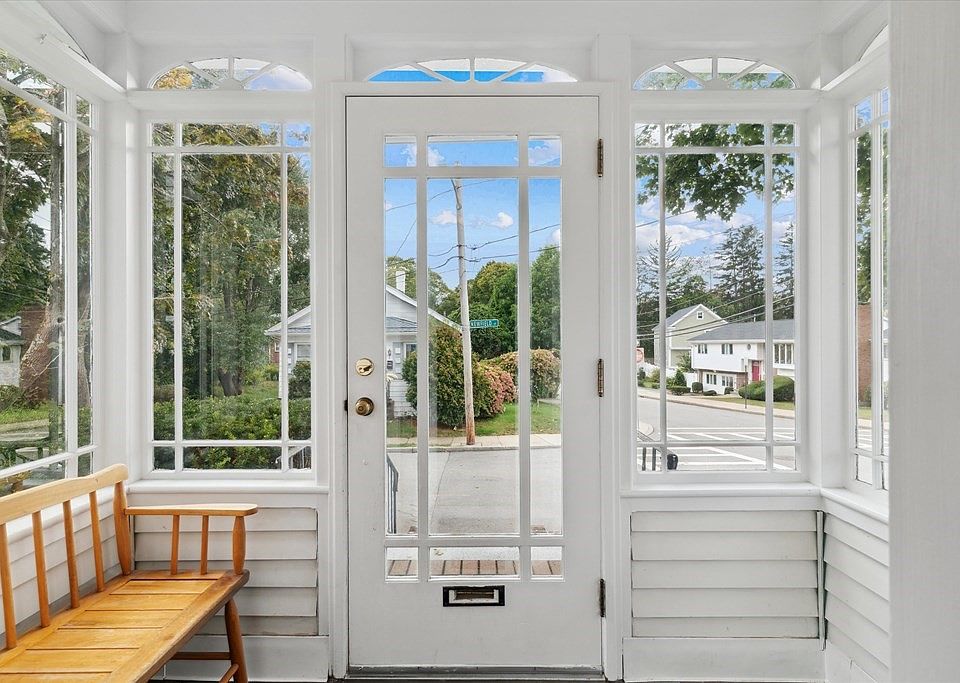 85 Newfield St, West Roxbury, MA 02132 Zillow