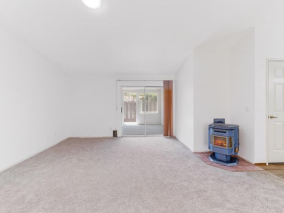 4th image of 12720 Robinia Cir Space 2
