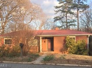 201 Raeford Ave, Lexington, NC 27292