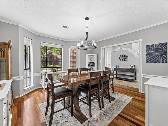 4th image of 5823 Ashmere Ln