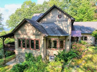 3 Angel Fields Rd, Franklin, NC 28734