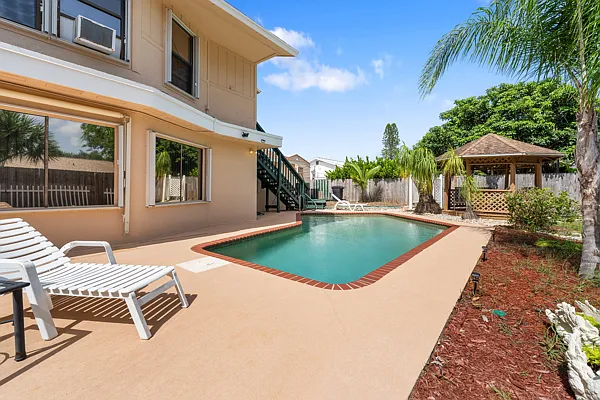 Swimming pool and gabezo - Chickasaw St