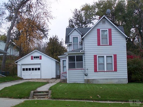 2nd image of 139 Avenue C
