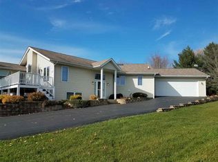 1000 Lake Summerset Rd, Davis, IL 61019