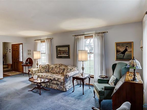 5th image of 605 Bexford Dr
