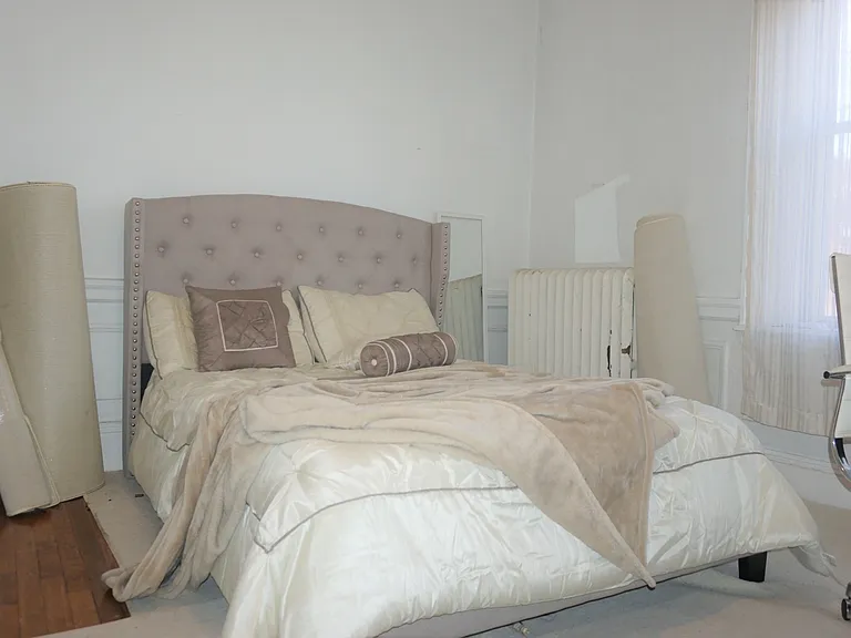 56 Egmont St #1 — Photo 5