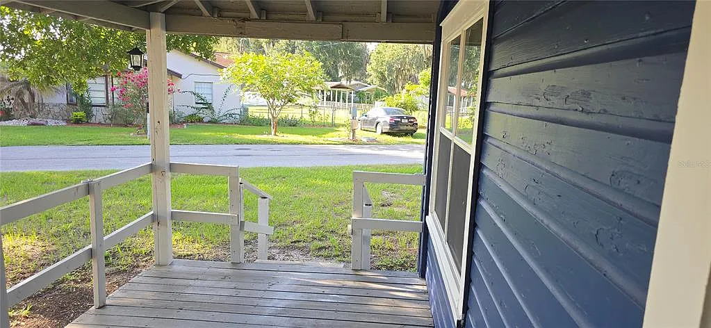 3 bed, 2.0 bath, 1268 sqft, $2,480 — Photo 3