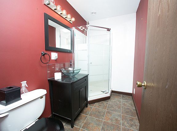 3rd image of 24025 W Oak St