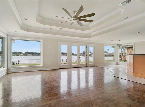 4th image of 7021 Cove Dr
