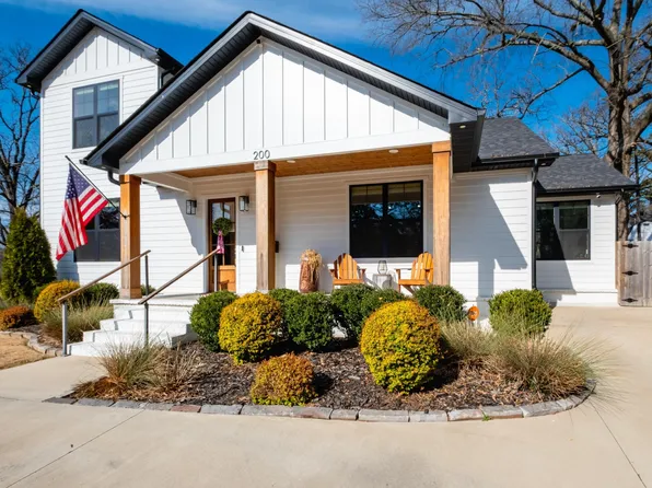 200 Pine Valley Rd, Little Rock, AR 72207