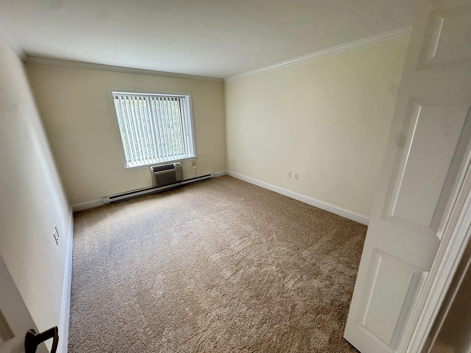 Gryzboska Cir, Framingham — Photo 4