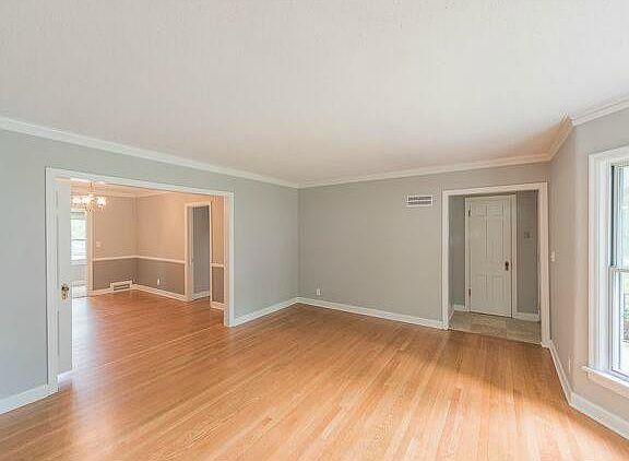 4th image of 6437 Charlotte St