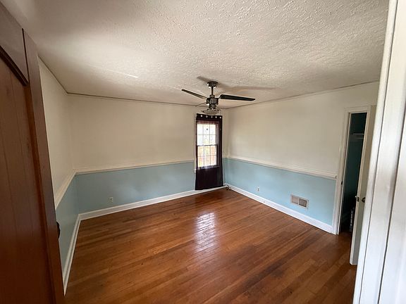5th image of 2368 N Decatur Rd