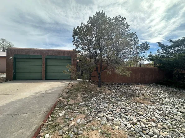 1874 Candela St, Santa Fe, NM 87505