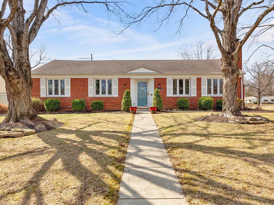 1st image of 4319 Fairoaks Dr