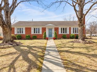 4319 Fairoaks Dr, Columbus, OH 43214