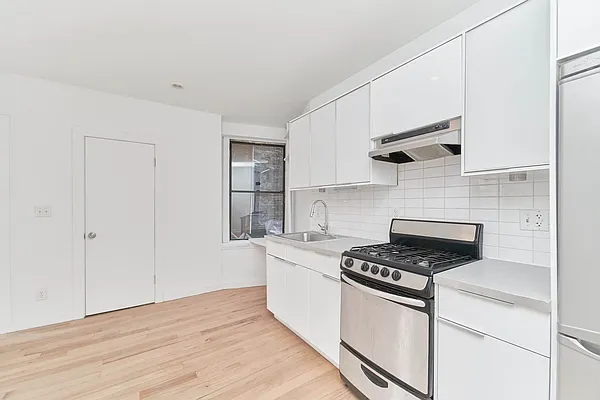 Rented by Living New York | media 2