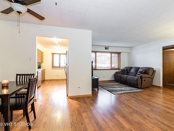 2nd image of 5630 W 103rd St APT 206