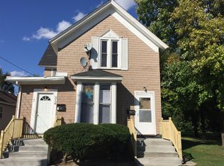 314 Ann St APT 2, Elgin, IL 60120