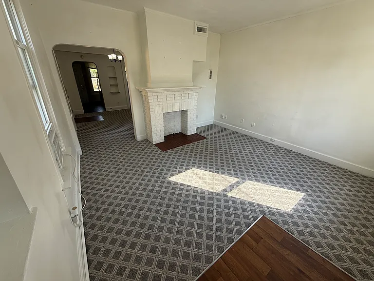 344 Loeffler Ave — Photo 2