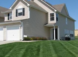 2010 Hickory Leaf Ln, Raymore, MO 64083