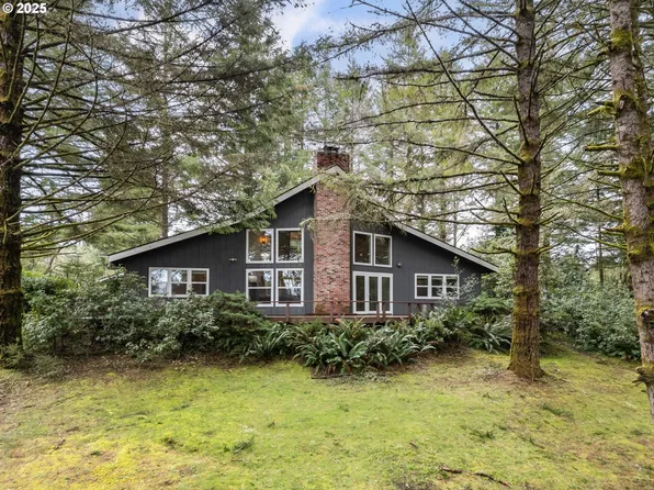 95976 Cape Ferrelo Rd, Brookings, OR 97415