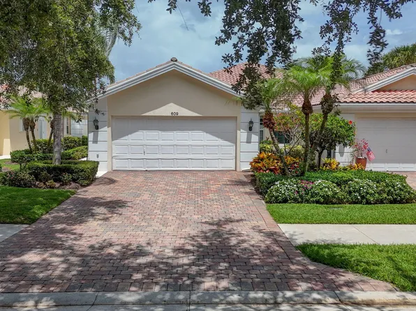 609 Hudson Bay Drive, Palm Beach Gardens, FL 33410