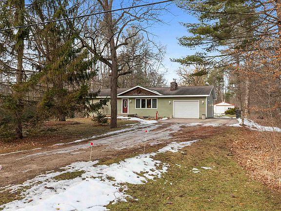 2nd image of E8332 Weyauwega Rd