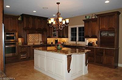5th image of 3208 Meadow Ln