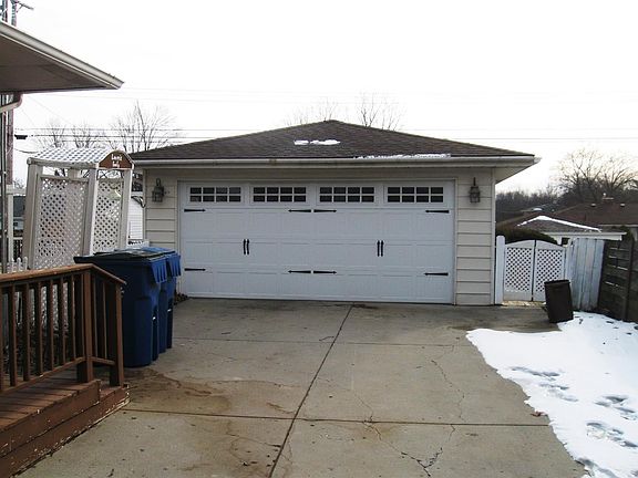 2nd image of 5367 Greenleaf Dr