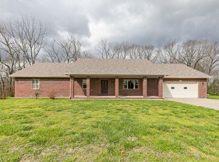 1641 N Park Ridge Dr, Bolivar, MO 65613