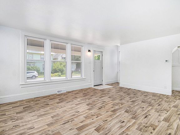 5th image of 527 Leland Ave