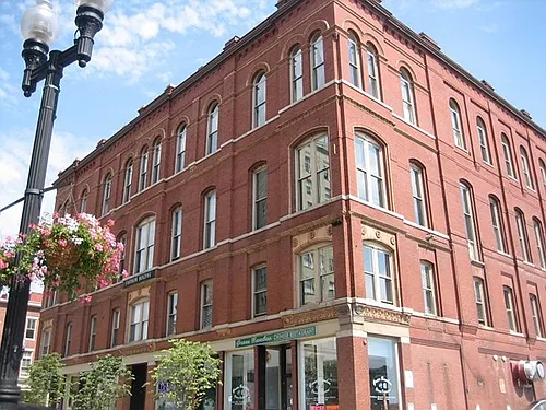 10 Kearney Sq Photo 1