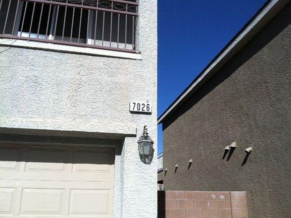 2nd image of 7026 Pink Flamingos Pl