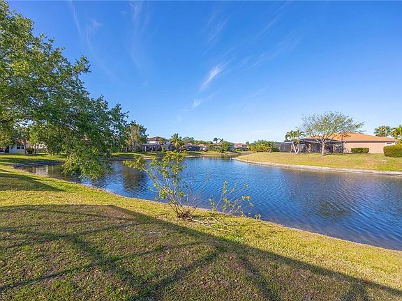 5th image of 8355 Laurel Lakes BLVD