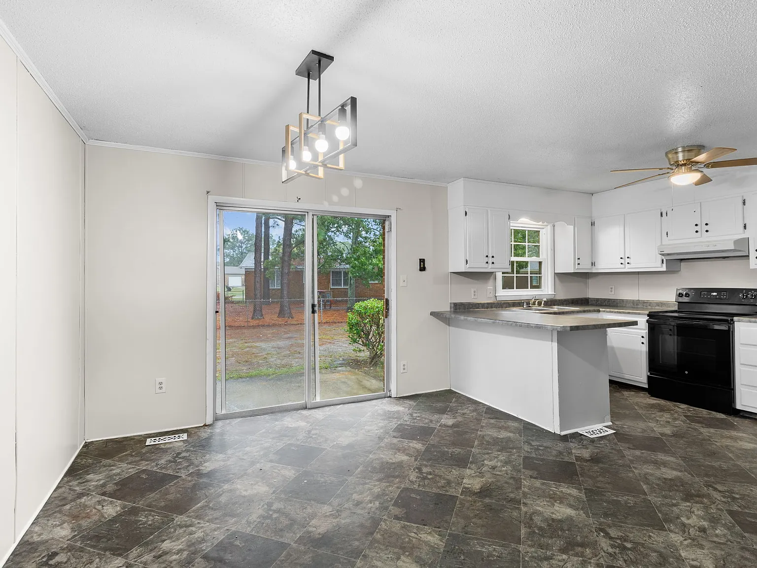1493 Argon Avenue - 1 — Photo 3