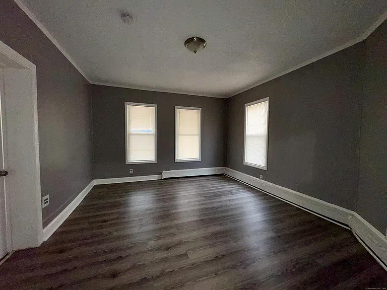 1102 E Main St #1 — Photo 10