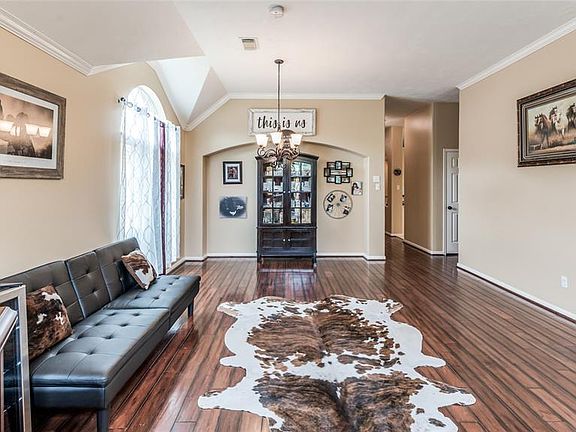 5th image of 2904 Amanda Lee Dr