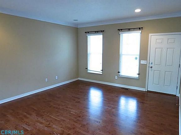 3rd image of 2676 Kantian Dr
