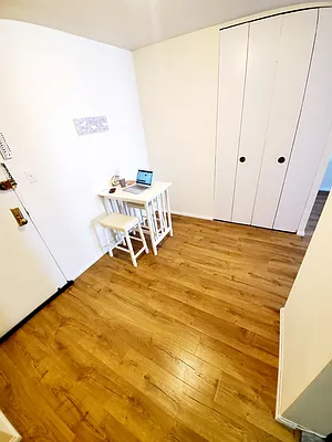 Rented by Metro Garden Realty NYC | media 9