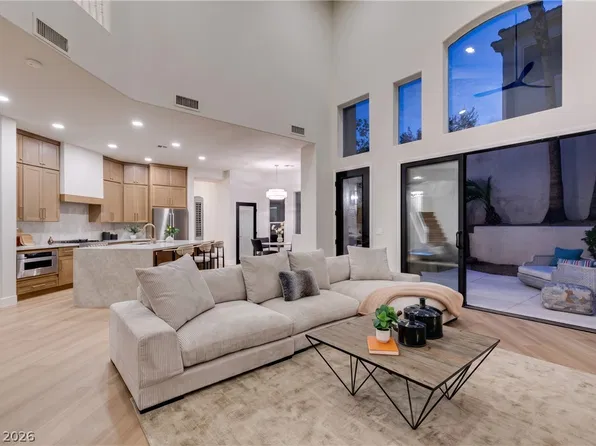 2217 Timber Rose Dr, Las Vegas, NV 89134