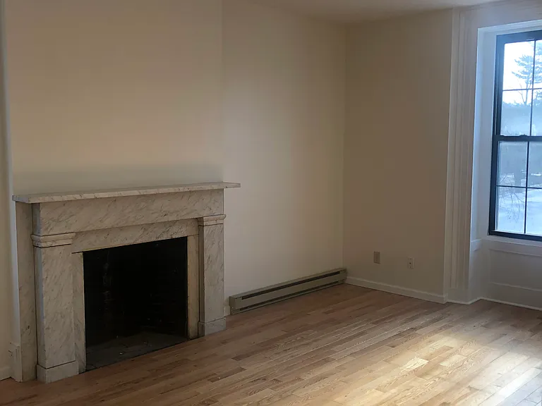 250 Washington St #5 — Photo 10