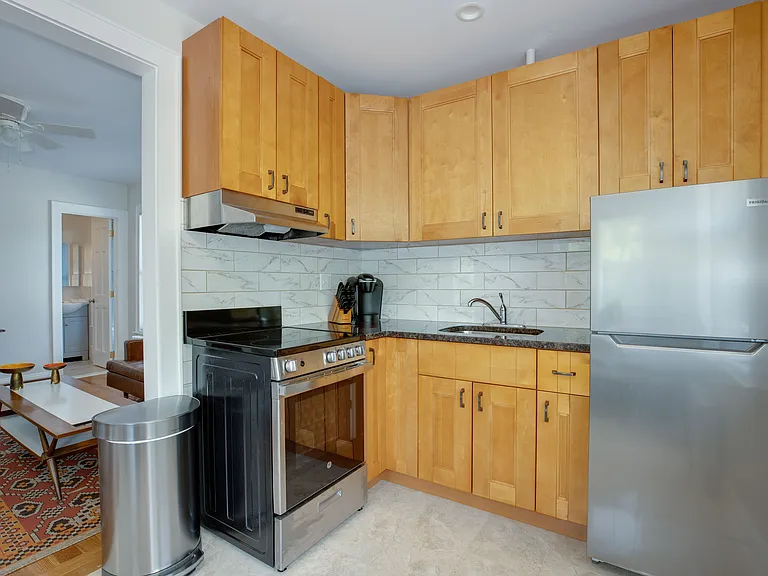 1215 Main St #2A — Photo 1