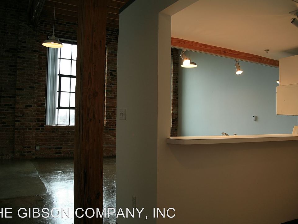 2nd image of 3809 Parry Ave #314
