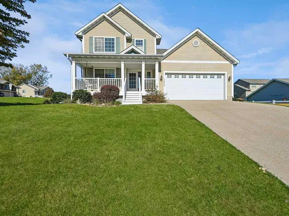 1454 Walker Way, Coralville, IA 52241